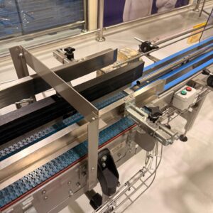 Manufacturing guides for chocolate conveyor belts